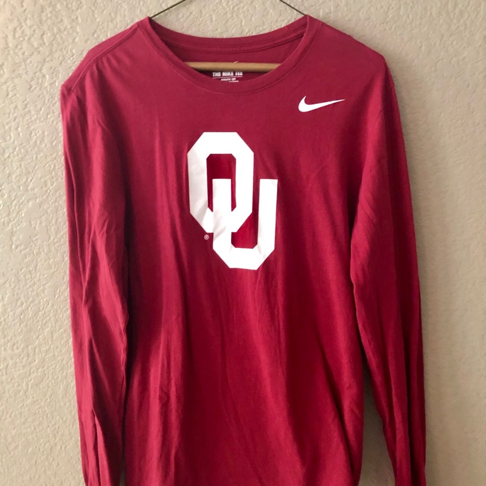 Men’s medium Nike Oklahoma long sleeve T-shirt